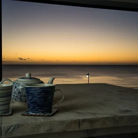 Holiday home The Waves *